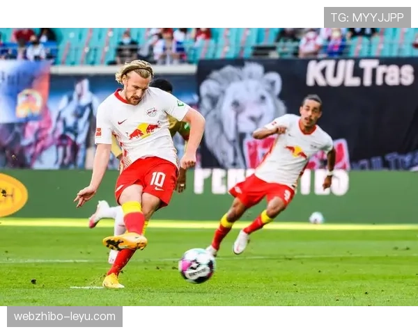 南特防守体系再立奇功，稳固后防助球队全取三分