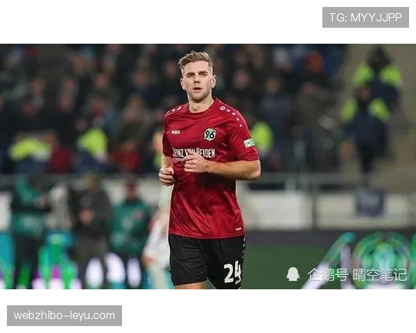 莱万与克洛泽：进球效率与战术角色对比分析